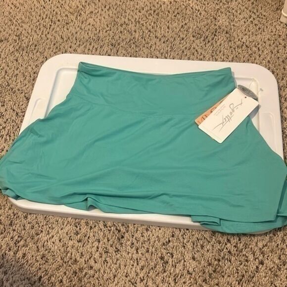 Gottex Dresses & Skirts - NWT gottex golf and tennis skirt Medium   F